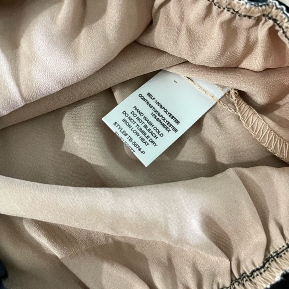 NWT Vici Ivette Satin Drape Bodysuit in Champagne Sz Medium - Picture 8 of 9